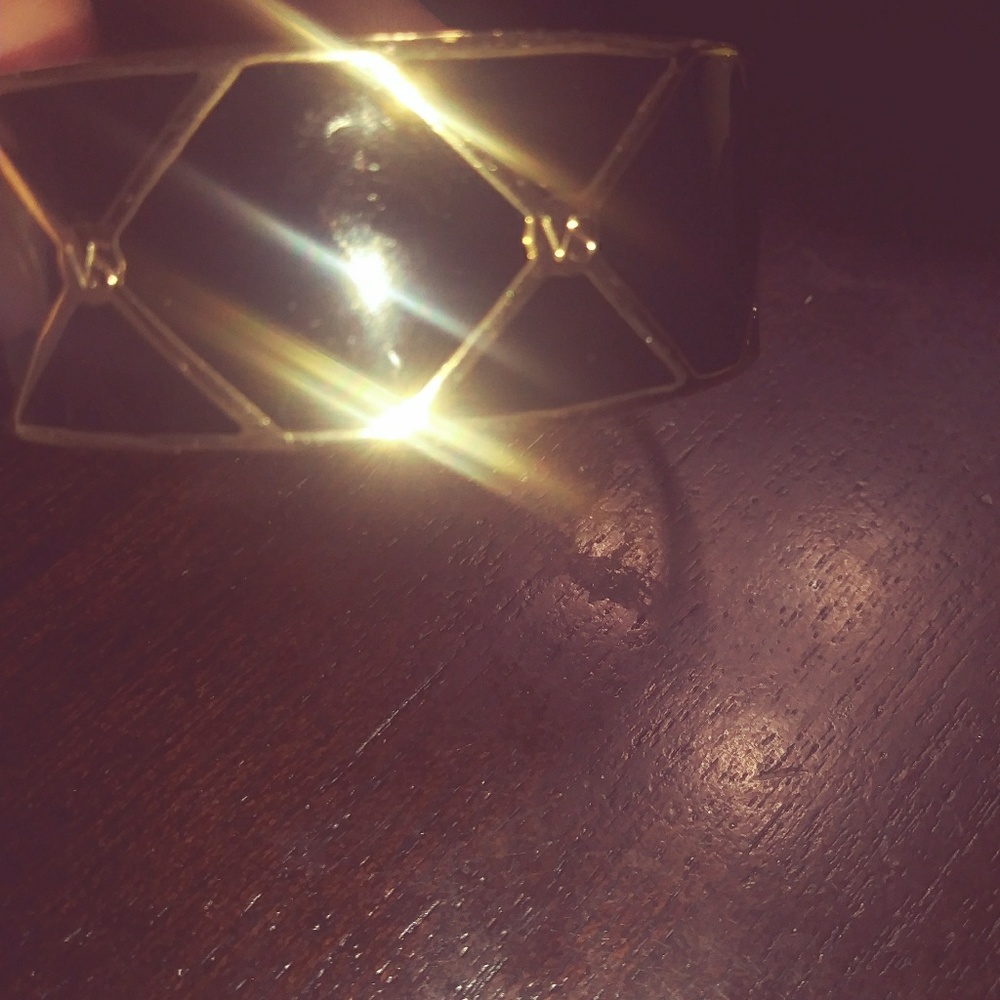Victoria Secret Bangle - Picture 2 of 4